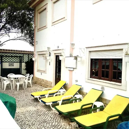 Vivienda En La Playa De Surfistas! Baleal-portugal - Hasta 11 Pax *