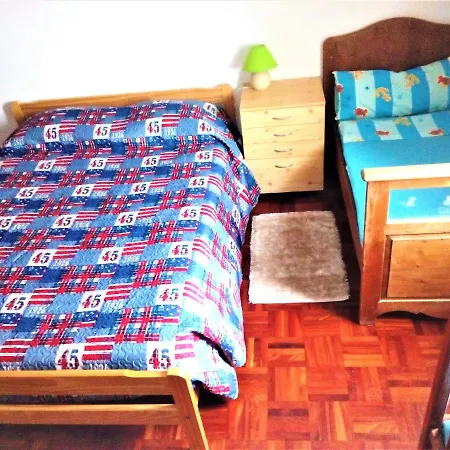 Vivienda En La Playa De Surfistas! Baleal-portugal - Hasta 11 Pax