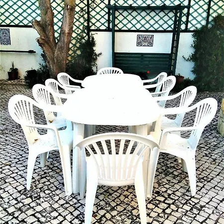 Vivienda En La Playa De Surfistas! Baleal-portugal - Hasta 11 Pax 샬레